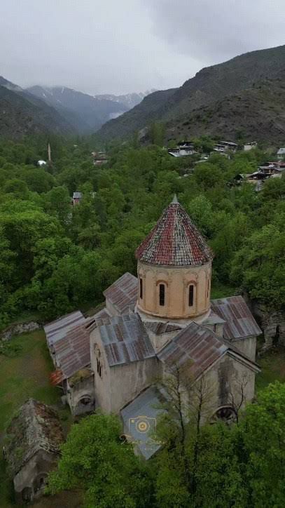 Bağbaşı Mahallesi Meydan